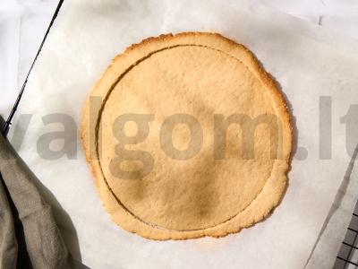 Tortas "Karvutė" su žemės riešutais Žingsnis 7