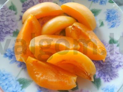 Abrikosų arbata su cinamonu Žingsnis 1