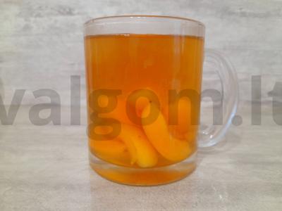 Abrikosų arbata su cinamonu pagrindine nuotrauka