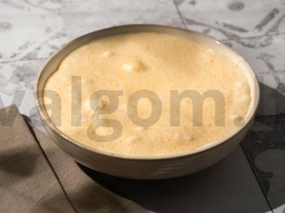 Saldus omletas su spanguolėmis ir vaisiais Žingsnis 3