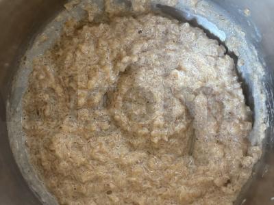 Grikių dribsniai su žemės riešutų pasta pusryčiams Žingsnis 4