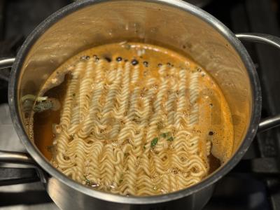 Ramenas su karbonaidu Žingsnis 1