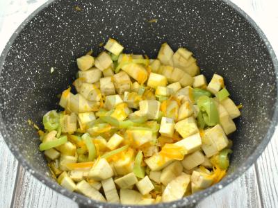 Daržovių troškinys su baklažanais ir faršu Žingsnis 3