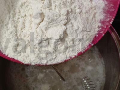 Kepiniai iš tešlos su raudonąja žuvimi Žingsnis 5