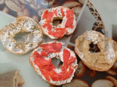 Kepiniai iš tešlos su raudonąja žuvimi Žingsnis 15