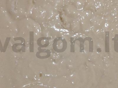 Skanus vyšnių pyragas su kondensuotu pienu ir rūgpieniu Žingsnis 7