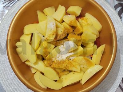 Kvapni vištiena karis su daržovėmis kepimo maiše Žingsnis 4