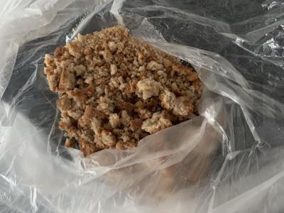 Desertas su varške, arbūzu, avižiniais sausainiais ir grietine Žingsnis 1