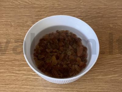 Vegetariškas plovas su razinomis Žingsnis 1