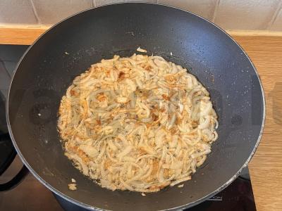 Vegetariškas plovas su razinomis Žingsnis 2