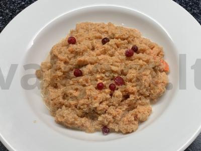 Pieniniai grikių dribsniai su morkomis pagrindine nuotrauka