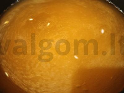 Tom Yum su pievagrybiais ir krevetėmis Žingsnis 2