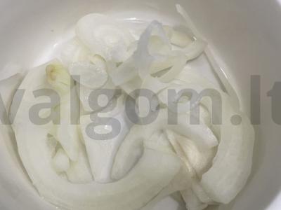 Salotas su sūriu skamorca Žingsnis 1