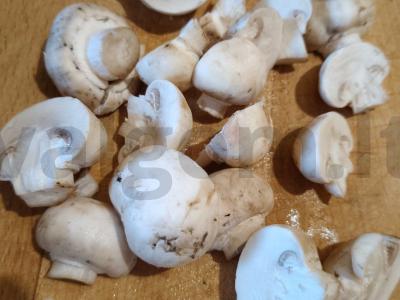 Tom Yum su pievagrybiais ir krevetėmis Žingsnis 4