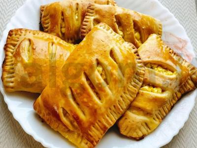 Varškės įdaras sluoksniams ir bandelėms su citrusiniais akcentais pagrindine nuotrauka