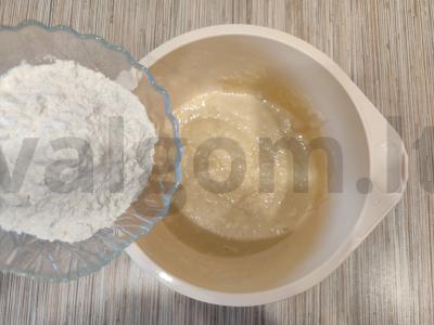 Medus mannikas su kefyru Žingsnis 6