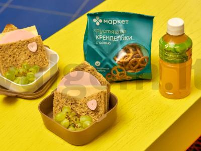 Mielos sumuštiniai su dešra ir sūriu pagrindine nuotrauka