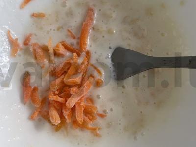 Bananų vafliai su morkomis Žingsnis 5