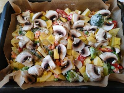 Kepti vištienos blauzdos su daržovėmis Žingsnis 7