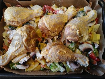 Kepti vištienos blauzdos su daržovėmis Žingsnis 8