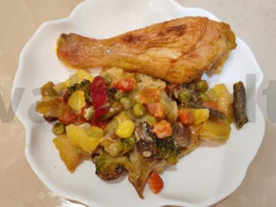 Kepti vištienos blauzdos su daržovėmis pagrindine nuotrauka