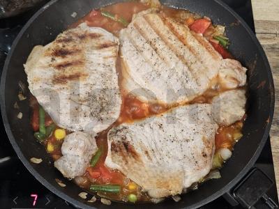 Bulvių košė su kiaulienos steiku ir meksikietiška mišraine Žingsnis 10