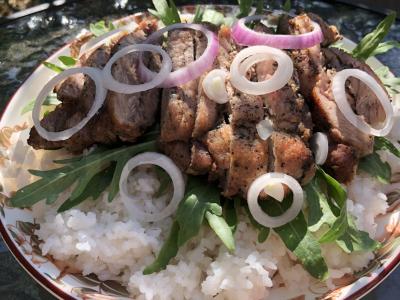 Kiaulienos kaklo kepsnys su ryžiais pagrindine nuotrauka