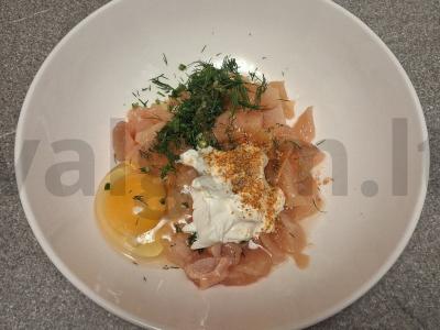 Vištienos krūtinėlės blynai su marinuotais svogūnais Žingsnis 5