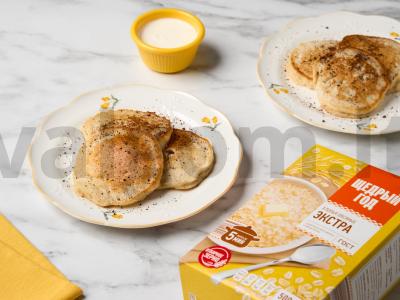 Avižiniai blynai su kefyru pagrindine nuotrauka