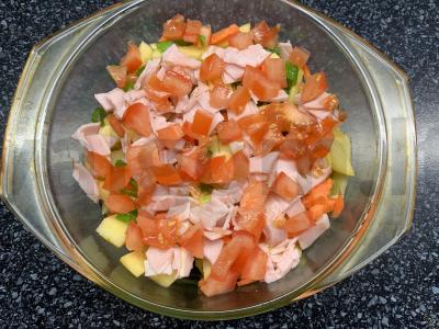 Jauni bulvės su karbonaidu, pomidoru ir sūriu orkaitėje Žingsnis 5