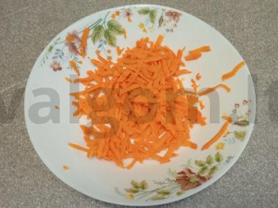 Vasaros šaltibarščiai vištienos sultinyje Žingsnis 5