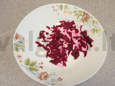 Vasaros šaltibarščiai vištienos sultinyje Žingsnis 8