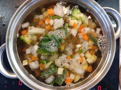 Daržovių sriuba-pyragas su sūriu Žingsnis 2