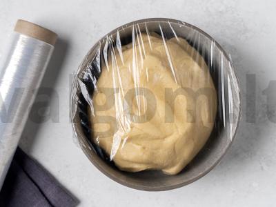 Sausainiai su valgomais gėlėmis ir sublimuotomis uogomis Žingsnis 3