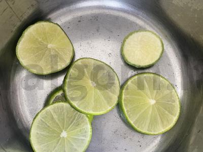 Mėtų kokteilis su džinu ir laimu Žingsnis 1