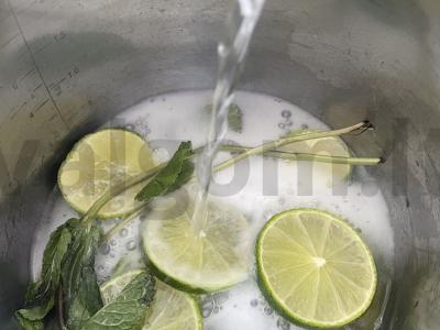 Mėtų kokteilis su džinu ir laimu Žingsnis 3