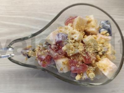 Desertas su vaisiais ir želė pagrindine nuotrauka