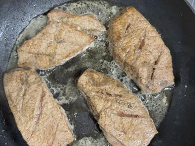 Kiaulienos steikas ant keptuvės Žingsnis 4