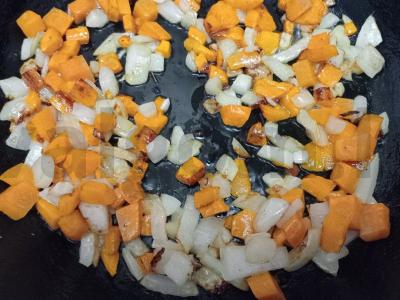 Kuskusas su kepta vištienos krūtinėle Žingsnis 2