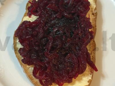 Brusketa su virtomis burokėliais ir krabų lazdelėmis Žingsnis 3