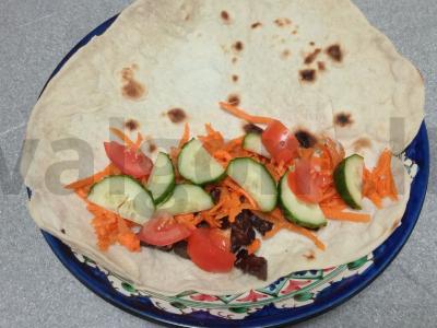 Šašlykas su jautiena, daržovėmis, sūriu ir grybų padažu Žingsnis 5