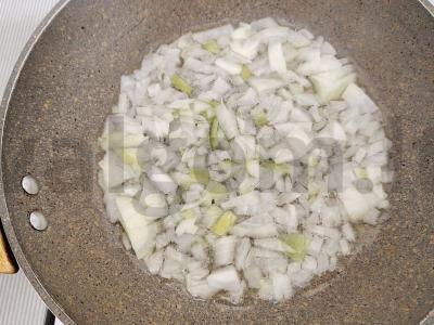 Kalakutienos kotletai su kopūstais grietinėje Žingsnis 1