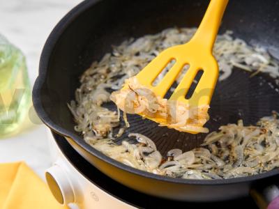 Kiauliena grietinėlės ir garstyčių padaže Žingsnis 2