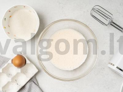 Birūs sausainiai su grietine orkaitėje Žingsnis 1