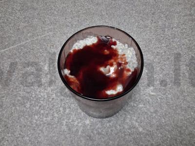 Chia pudingas iš rauginto pieno su vyšnių sirupu Žingsnis 4