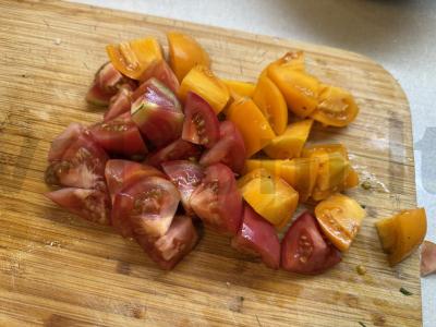 Šiltas salotas su baklažanais ir pomidorais Žingsnis 1