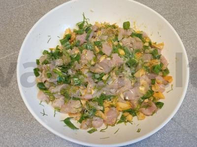 Smulkintos vištienos kotletai su voveraitėmis ir žolelėmis Žingsnis 7