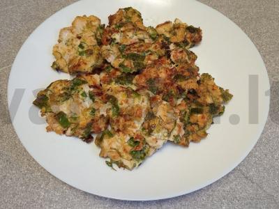 Smulkintos vištienos kotletai su voveraitėmis ir žolelėmis Žingsnis 10