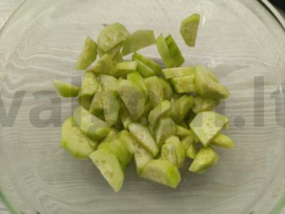 Salotas su mocarela ir vyšniniais pomidorais Žingsnis 1