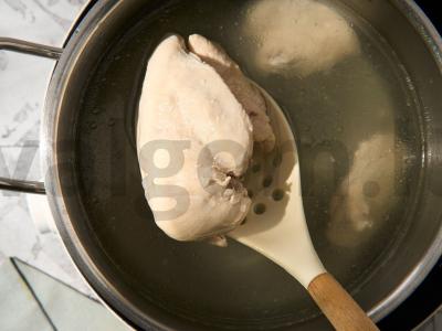 Vištienos sriuba su greitai paruošiamomis makaronais Žingsnis 1